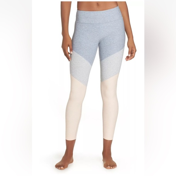 EUC Outdoor Voices 7/8 Springs Leggings - Picture 2 of 6